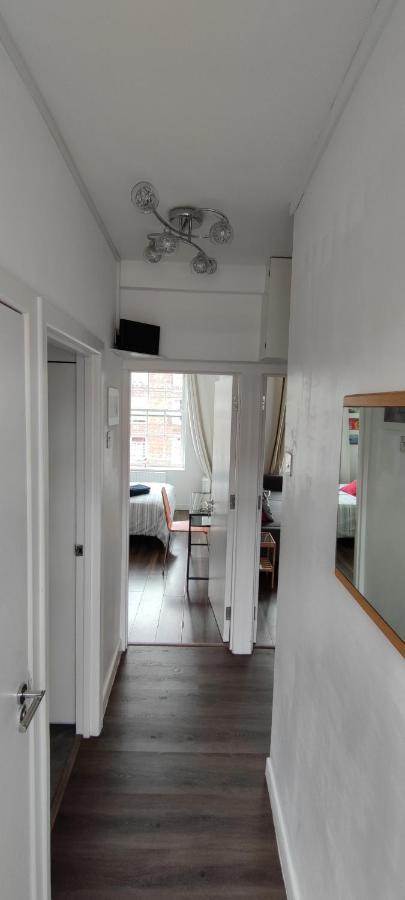 Location Location Location, Whole Apartment For You! Londres Exterior foto